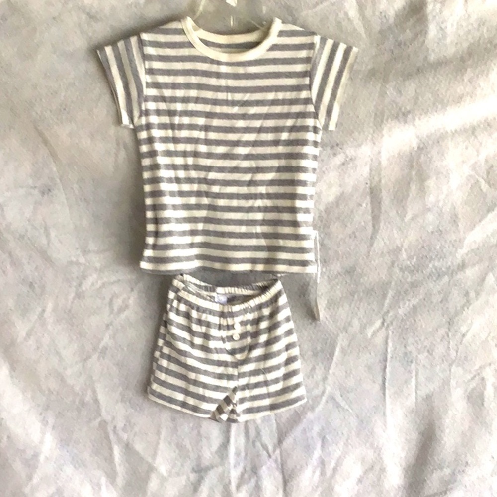 Peekaboo, children’s short set. Sz 4T